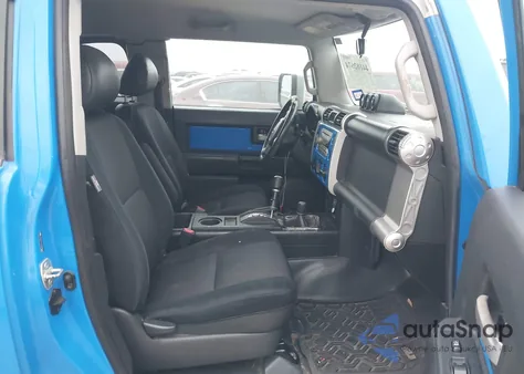 2007 Toyota Fj Cruiser z USA, uszkodzony, nr VIN JTEBU11F670040529